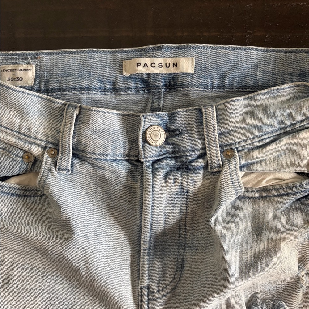Distresses Jeans size 30